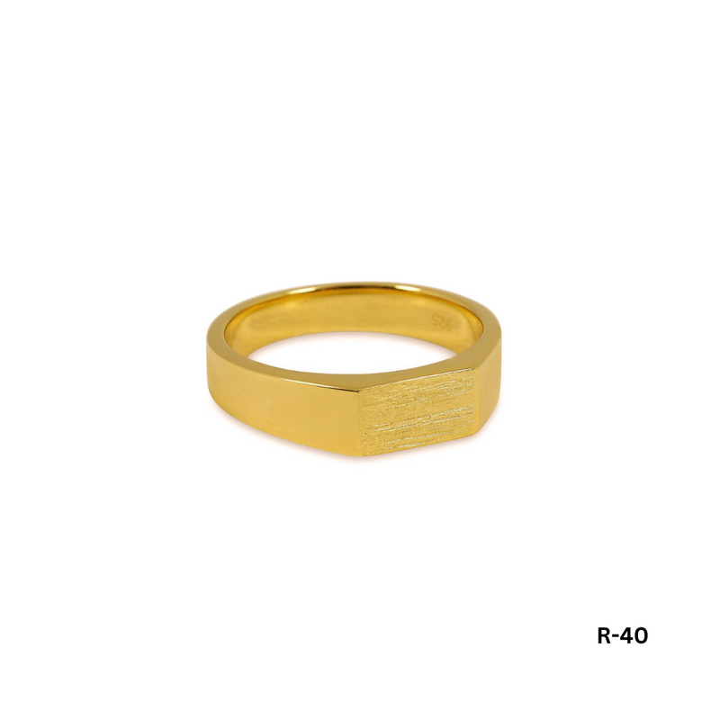 Set aus zwei Goldenen Ringen im "Raw" Stil Set Sprezzi 
