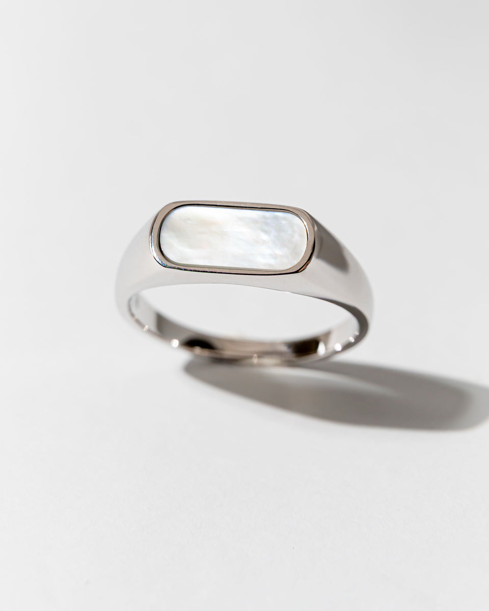 Siegelring mit Mother of Pearl Stein 925 Sterling Silver Sea Shell Sprezzi Fashion Ring