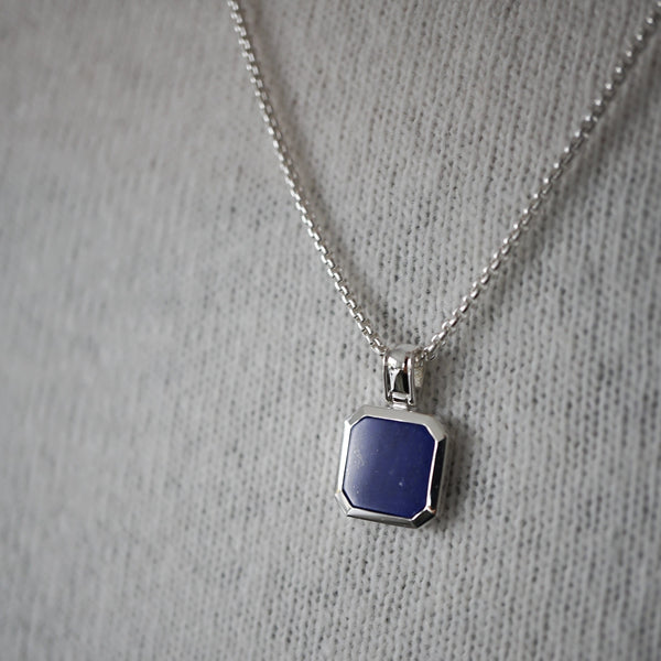 925 Silber Kette mit Lapis Stein Anhänger handgefertigt robust und modern verstellbar Sprezzi Fashion