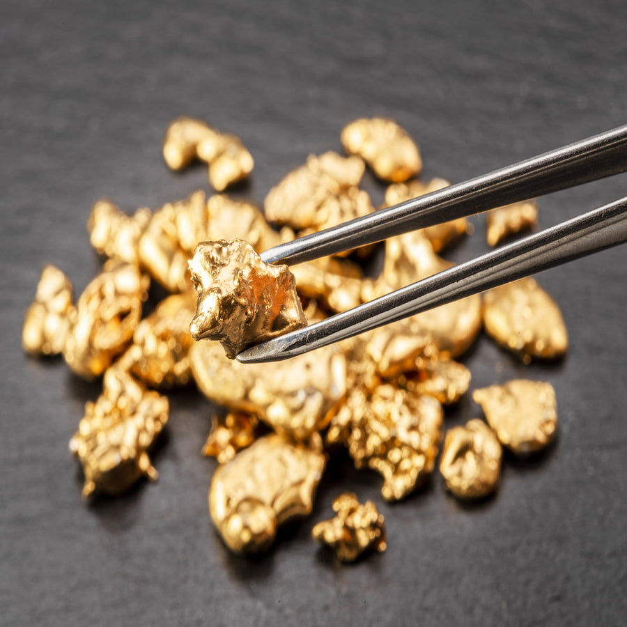 Gold Nuggets als edles Rohmaterial für hochwertigen Goldschmuck Gold Vermeil – Sprezzi Fashion