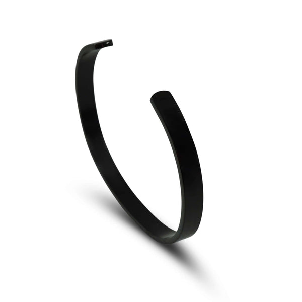 Polierter Armreif aus schwarzem Edelstahl mit glänzender Oberfläche stilvolles Herren Accessoire Sprezzi Fashion