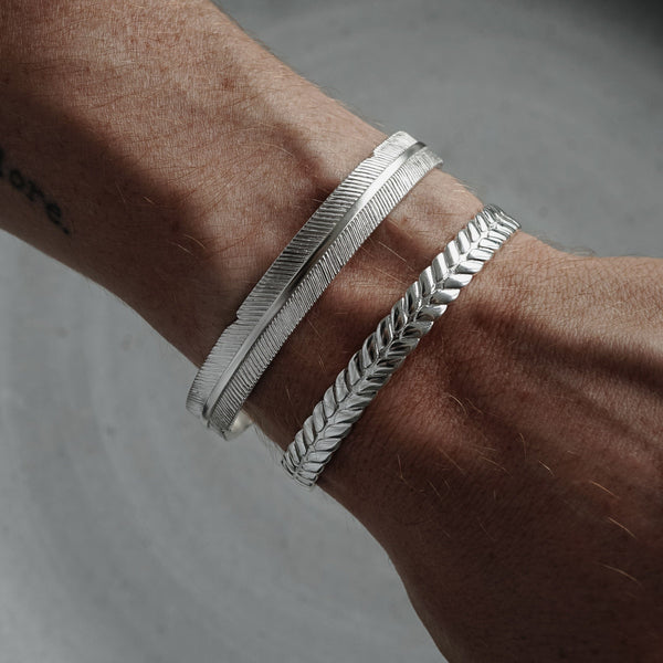 Schmuck-Set aus hochwertigen Silber Armbändern für Männer 
