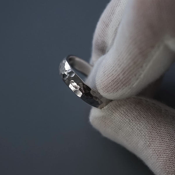 Handgemachter 925 Silber Ring gehämmert für Männer Vintage-Look