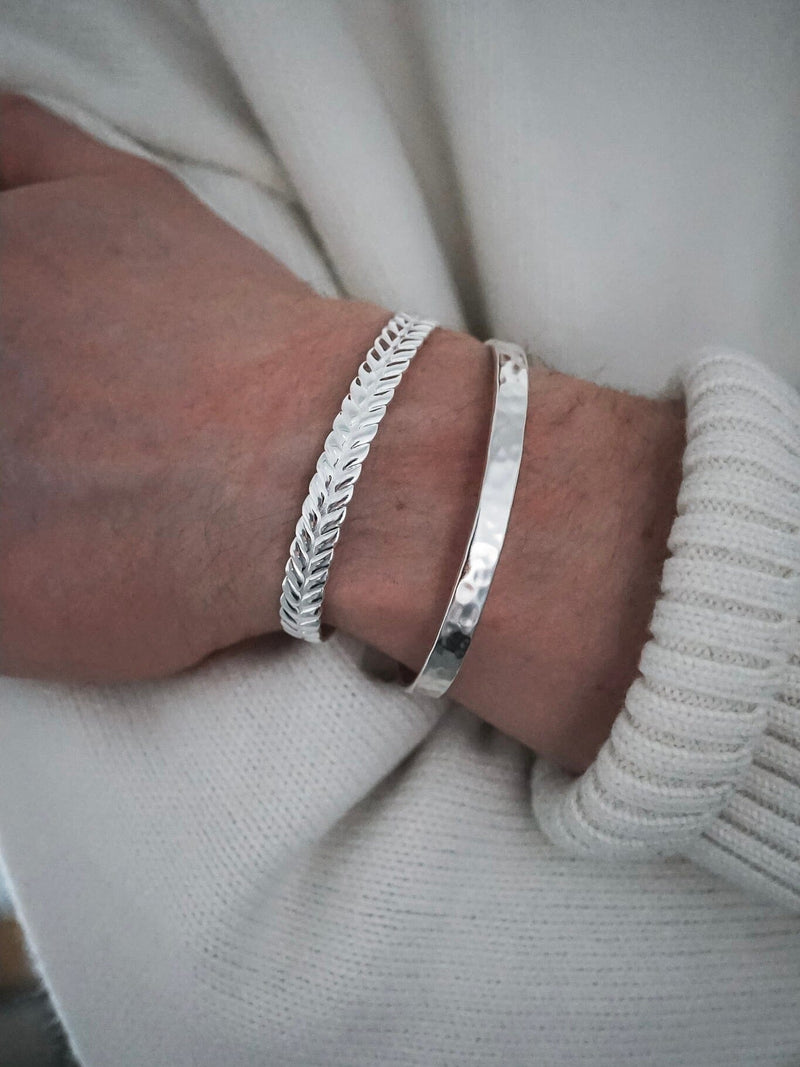Hochwertige Silber Armreifen für Männer im Schmuck-Set kaufen