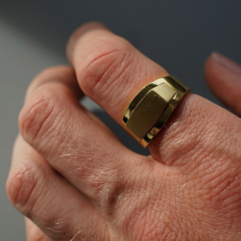 Minimalistischer Siegelring aus Gold für Männer Sprezzi Fashion
