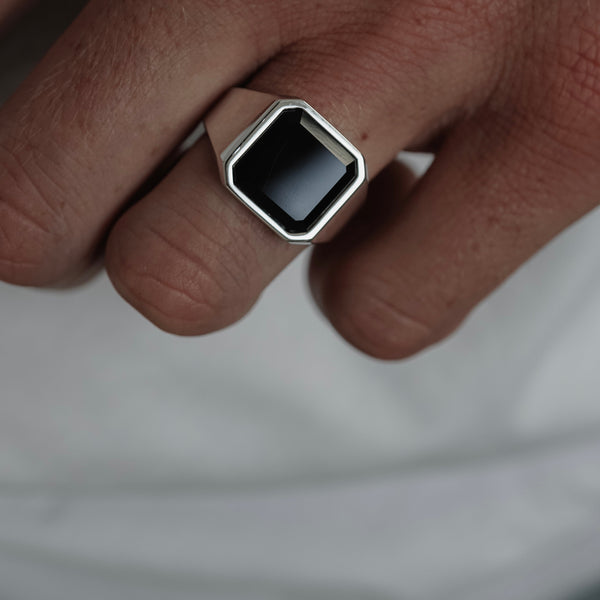 Silber Siegelring für Männer mit Onyx Stein aus 925 Sterling Silver Sprezzi Fashion